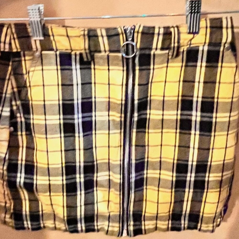 New without Tags, Yellow Black Plaid Skirt Forever 21, Unique Zipper, Size Small